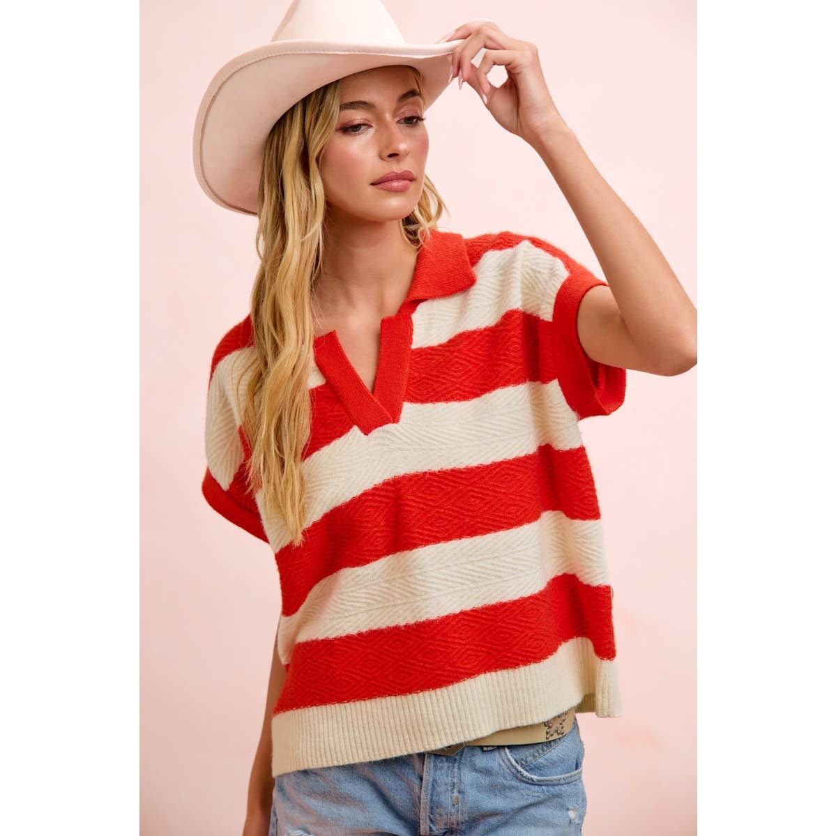 BiBi - TEXTURED STRIPE V NECKLINE RELAXED FIT KNIT TOP