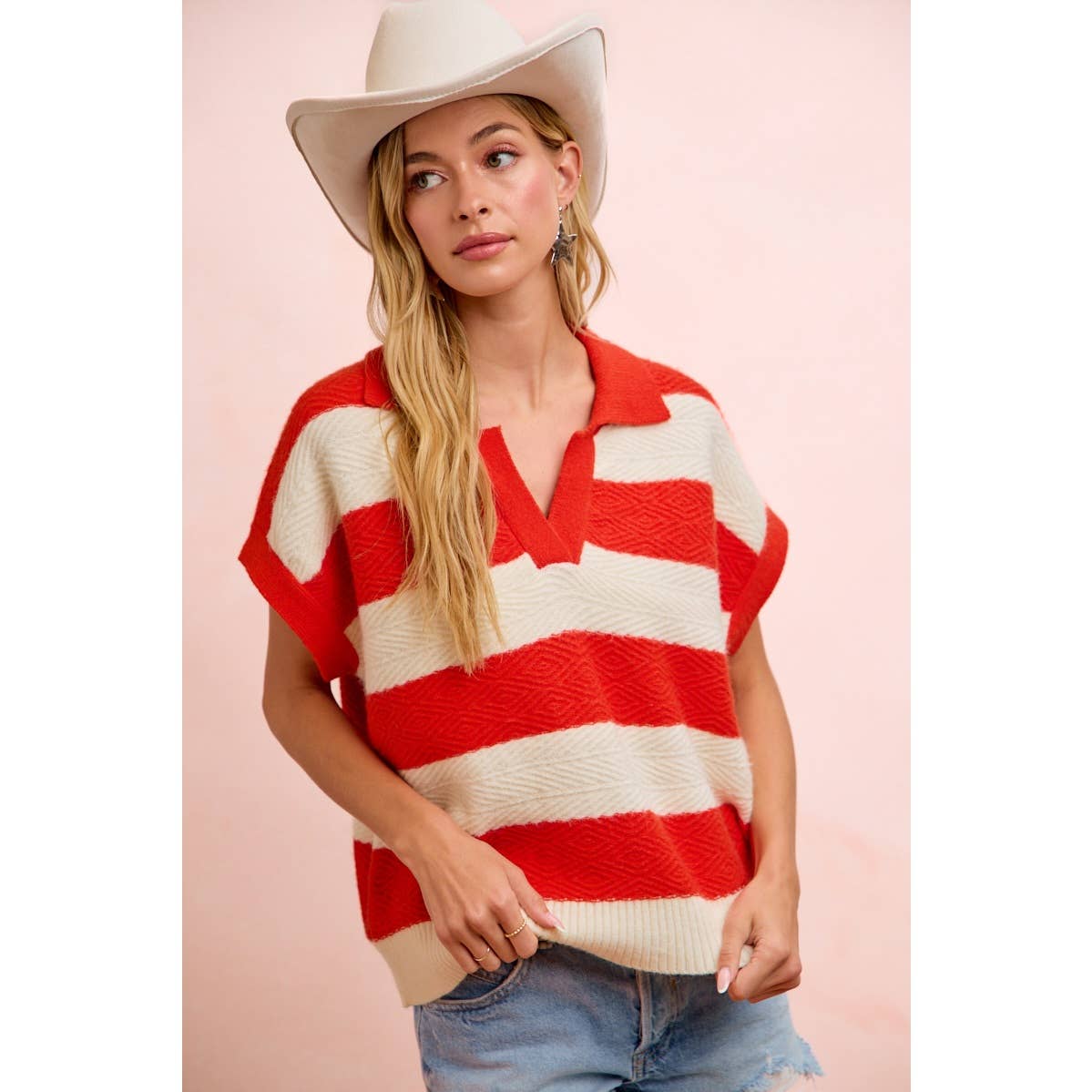 BiBi - TEXTURED STRIPE V NECKLINE RELAXED FIT KNIT TOP
